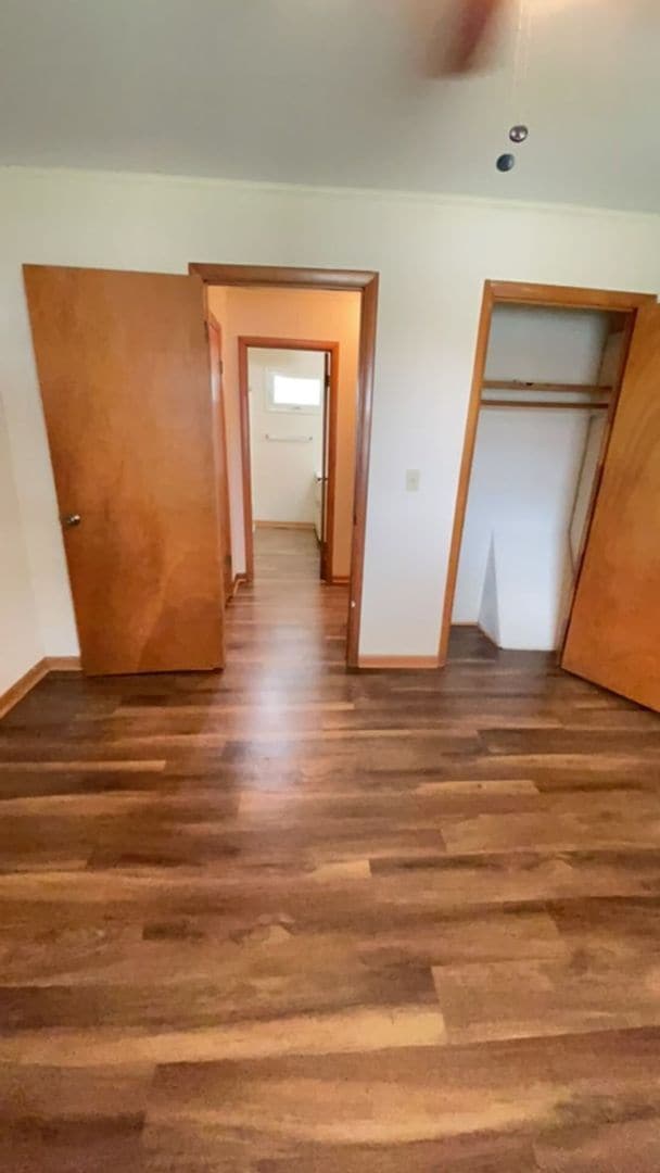 Building Photo - Spacious ranch style 1 bedroom, 1 bath apa...