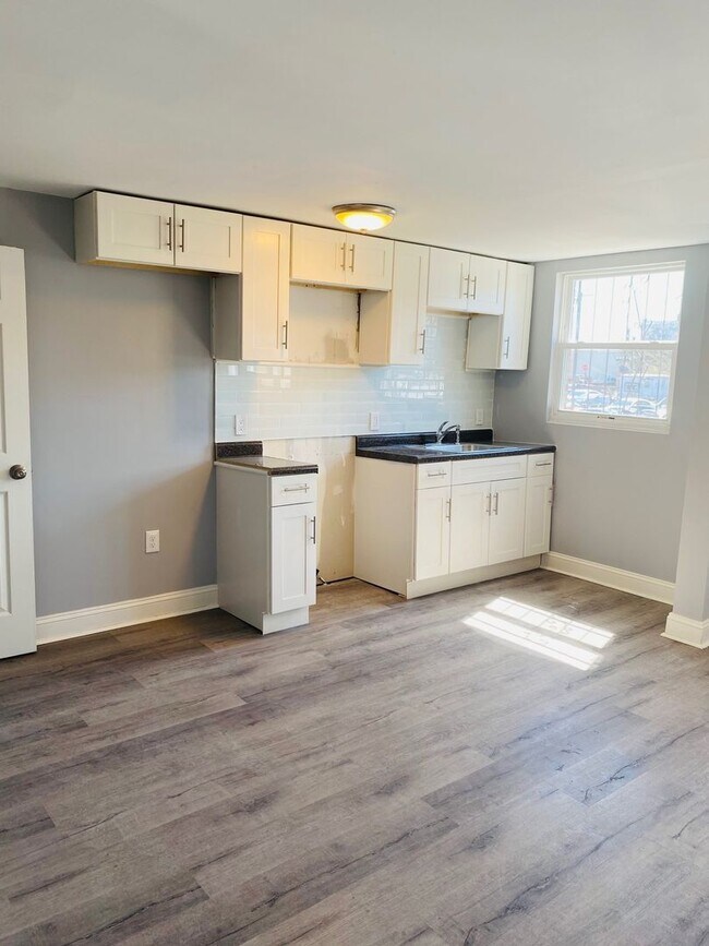 Building Photo - Anika Homes 3 Bedroom