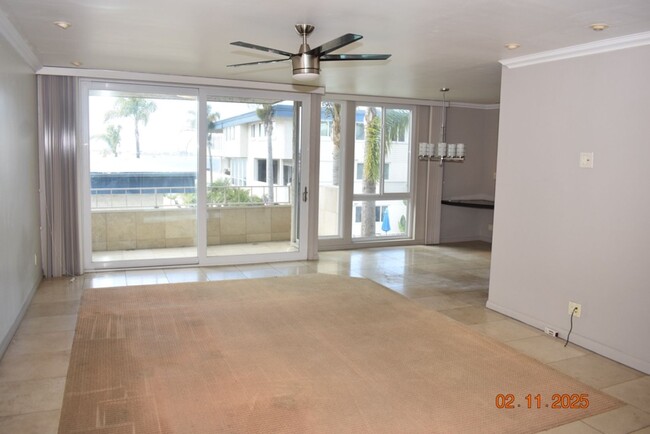 Foto del edificio - Riviera Beach, 2 Bd 2 Ba Charming Apartment