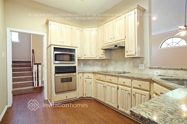 Foto del edificio - 8809 Clearlake Dr