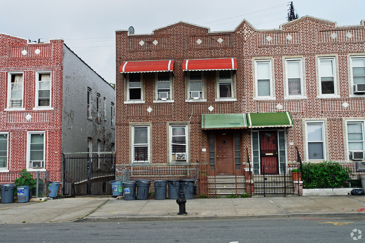 Building Photo - 1241 Bronx River Ave