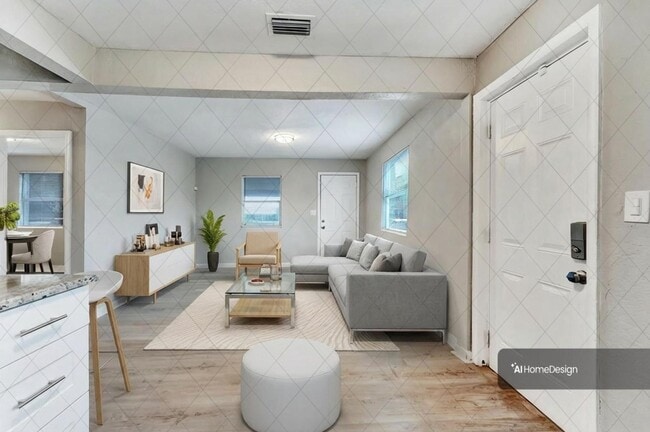 Building Photo - 172 W 15th St