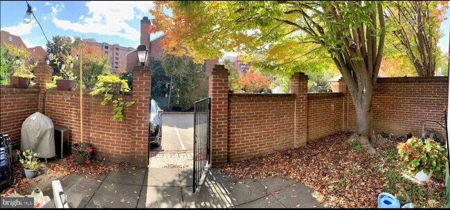 Foto del edificio - 1112 N Taylor St