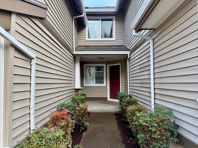 Building Photo - 10743 SW Canterbury Ln