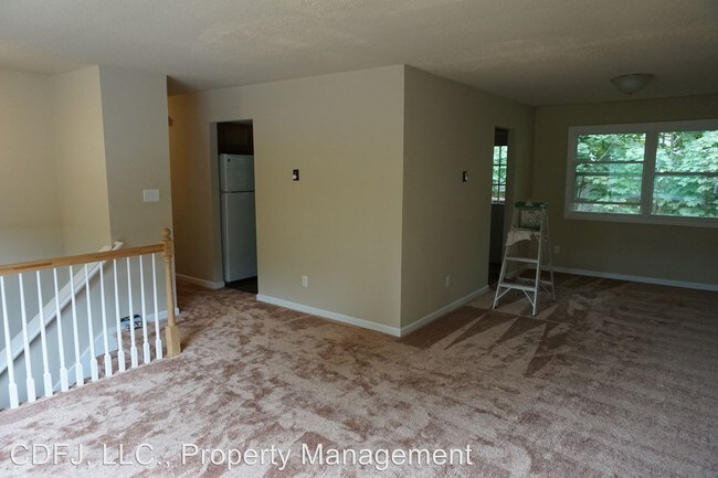 Building Photo - 2542 Circleville Rd