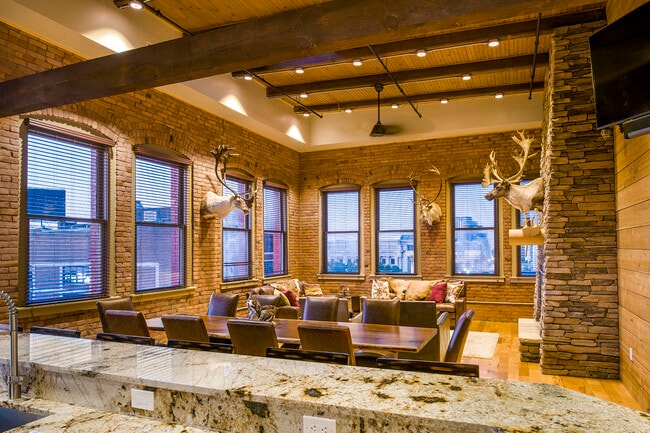 Building Photo - Shorehaus Lofts