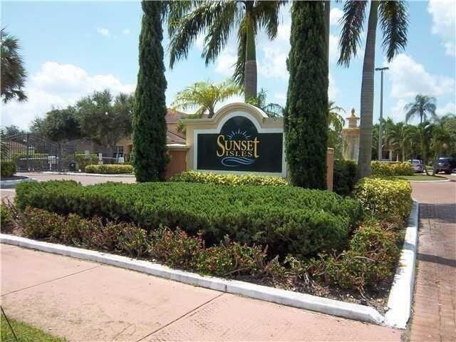Foto del edificio - 10324 Fox Trail Rd S