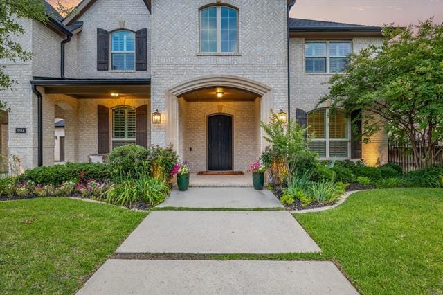 Foto del edificio - 204 Old Grove Rd