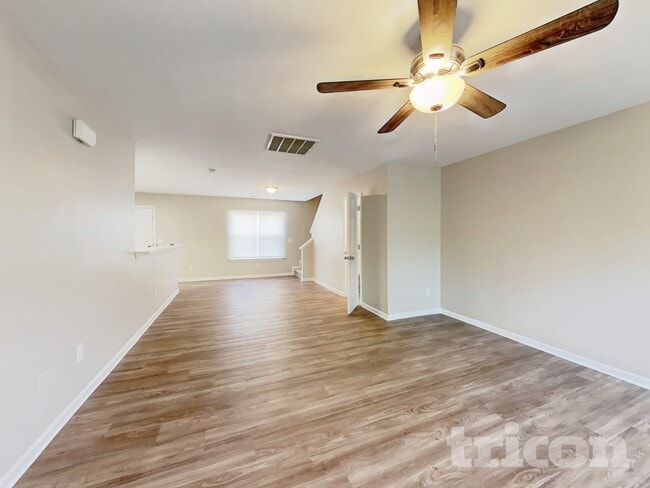 Building Photo - 1316 Crandon Dr