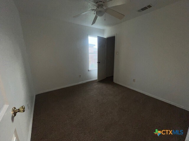 Building Photo - 3303 Toledo Dr