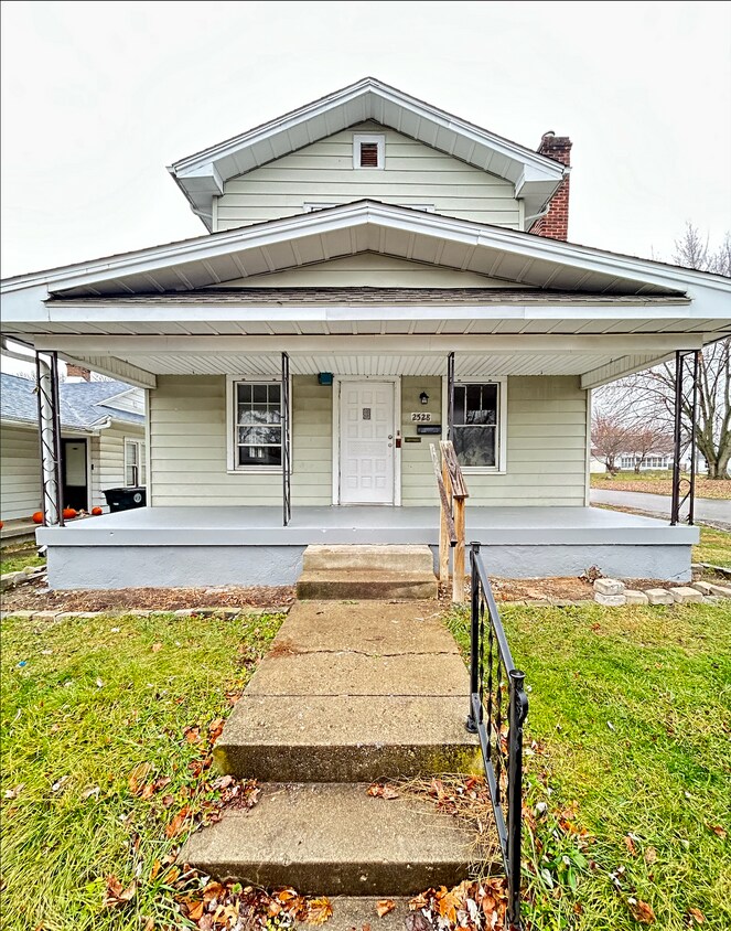 Foto principal - 2528 Springmont Ave