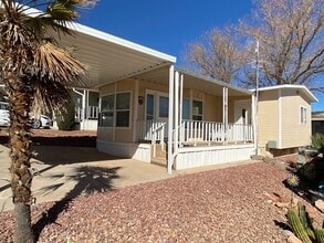 Building Photo - 840 Twin Lakes Dr