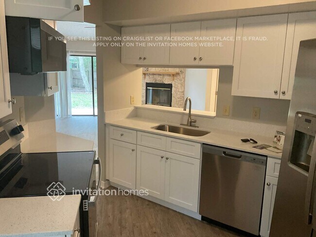 Foto del edificio - 8096 Kilwinning Ln