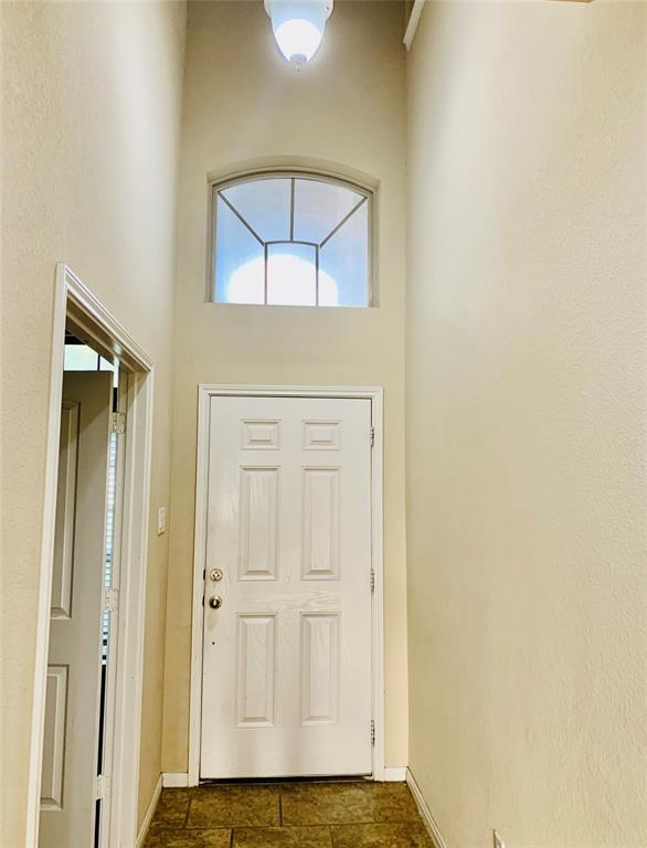 Building Photo - 2810 Seabold Dr