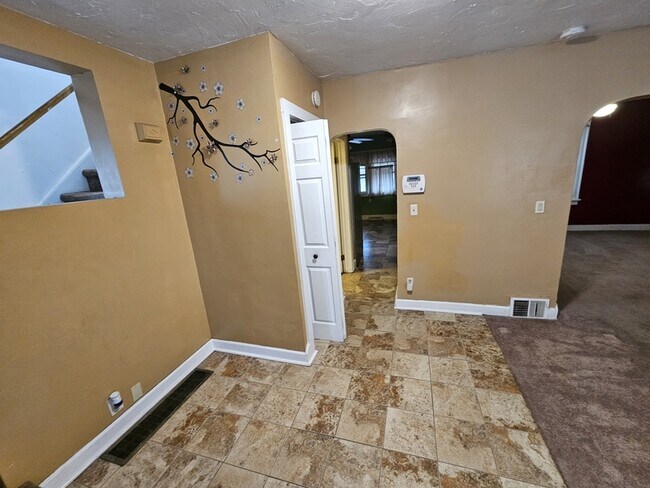 Foto del edificio - 15218 Shiloh Rd