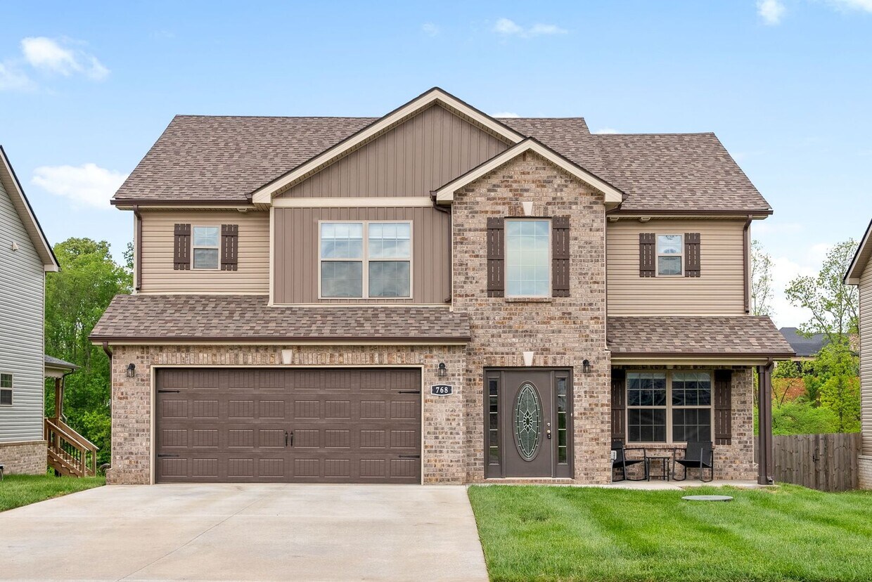 Primary Photo - Pet Friendly Three Bedroom!
