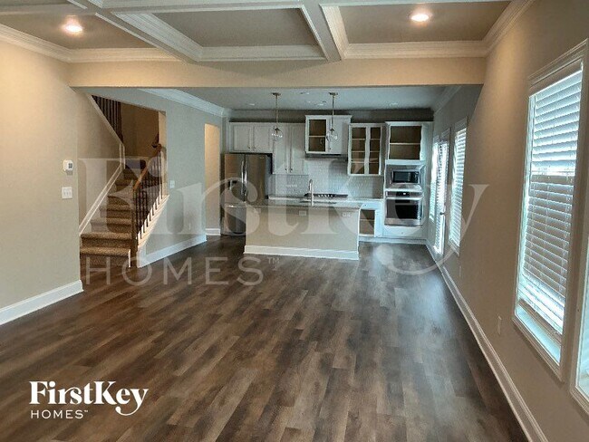 Building Photo - 7000 Lancaster Xing