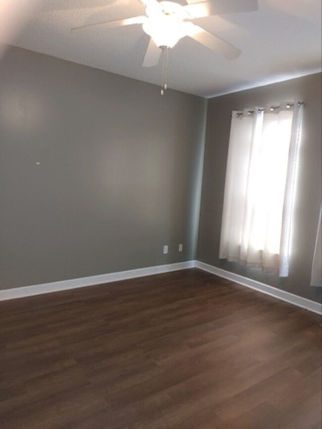 Building Photo - Spacious 4-Bedroom Home - Available for Rent!