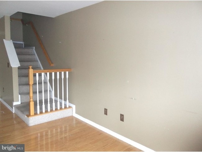 Building Photo - 2403 Beacon Hill Dr