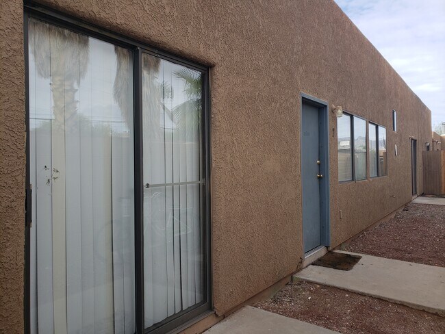 Unidad n.º 2 - 1440 E Lee St