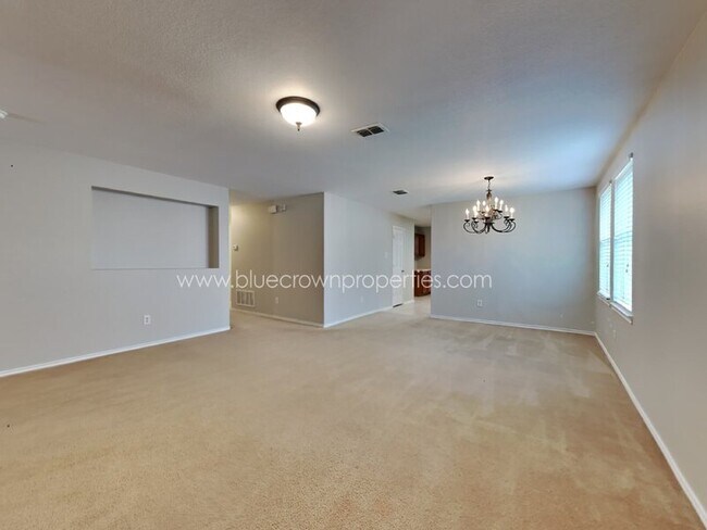 Foto del edificio - 13072 Cowper Dr