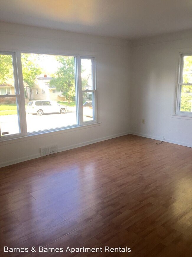 Foto del edificio - 4 br, 2 bath House - 617 Emmet St