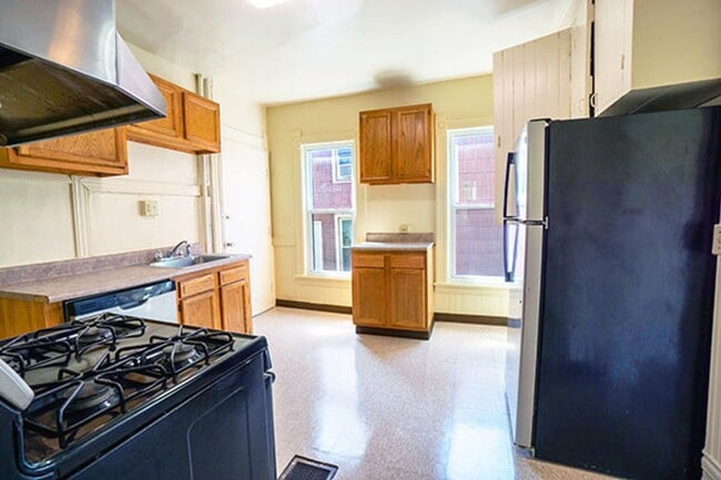 Photo - 713 S Beech St Apartment