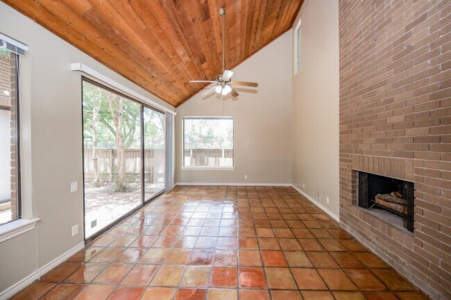 Building Photo - 1314 Chardonnay Dr