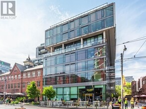 Building Photo - 560 King St W