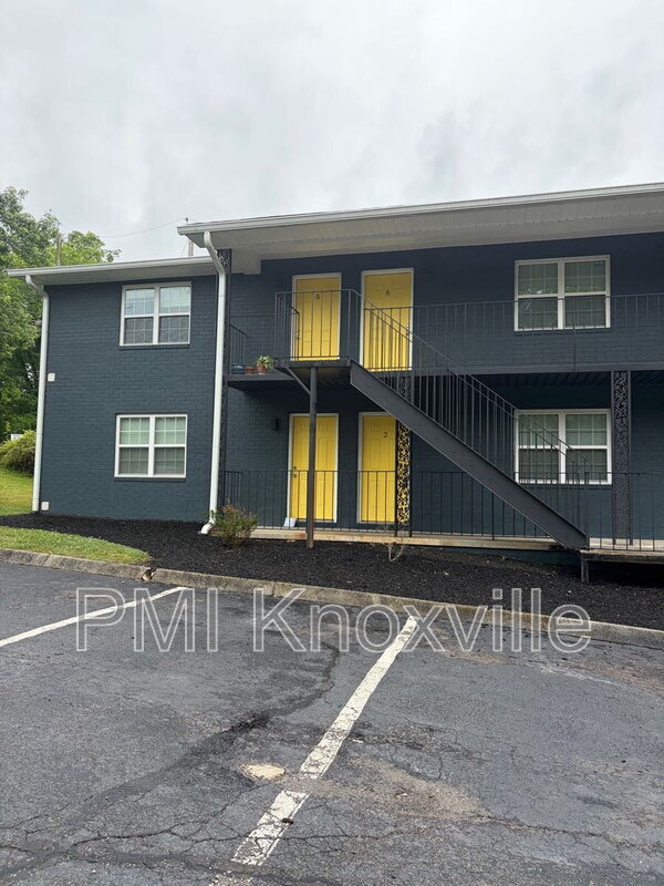 Foto del edificio - 123 Ingersoll Ave