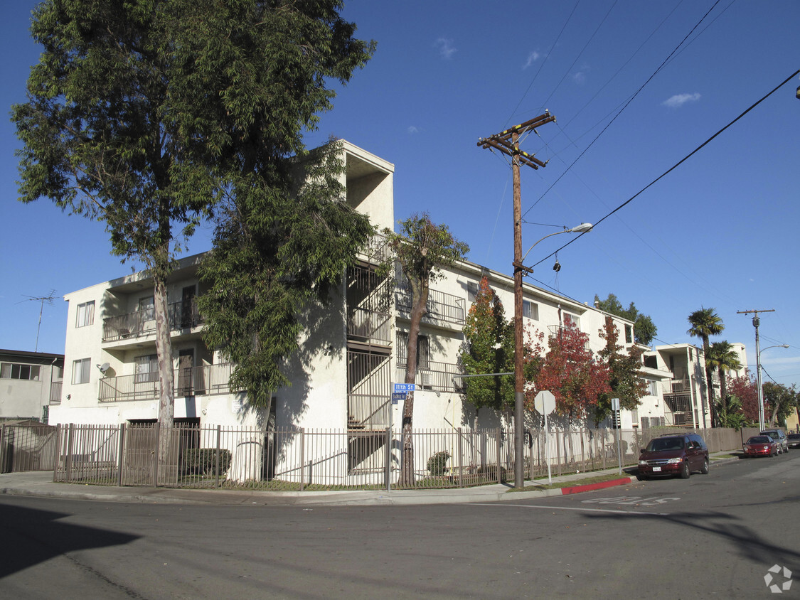 Foto del edificio - Budlong Apartments