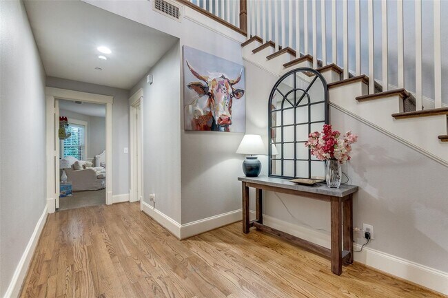 Foto del edificio - 3444 Rankin St