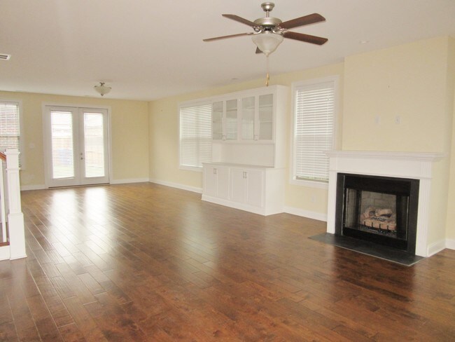 Foto del edificio - 3228 Beaumont Centre Cir