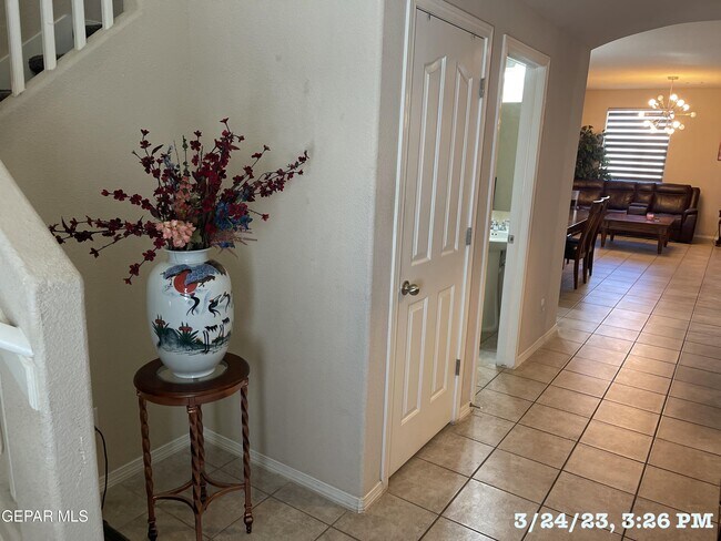 Foto del edificio - 12341 Westbury