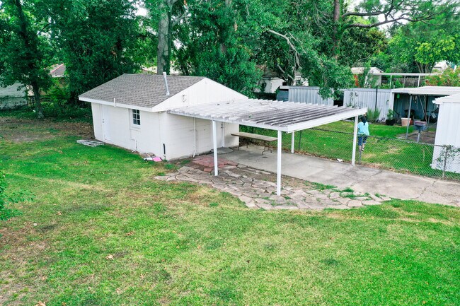 Foto del edificio - 620 Edenborn Ave