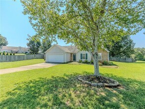 Building Photo - 7535 Springmill Ct