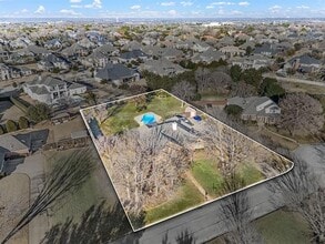 Building Photo - 1000 Raven Bend Ct