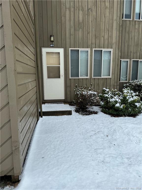 422 Emmett St Unit E, Bristol, CT 06010 Condo for Rent in Bristol, CT