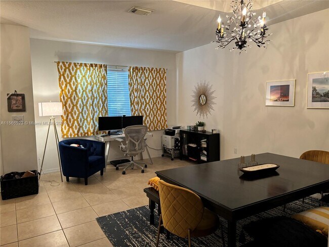 Foto del edificio - 15800 SW 92nd Ave