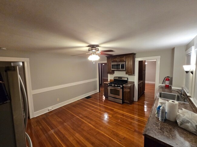 Building Photo - 12 Leland Rd