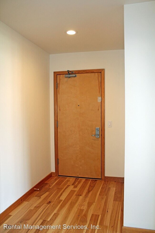 Building Photo - 2 br, 2 bath House - 820 NW 12th Ave  #512