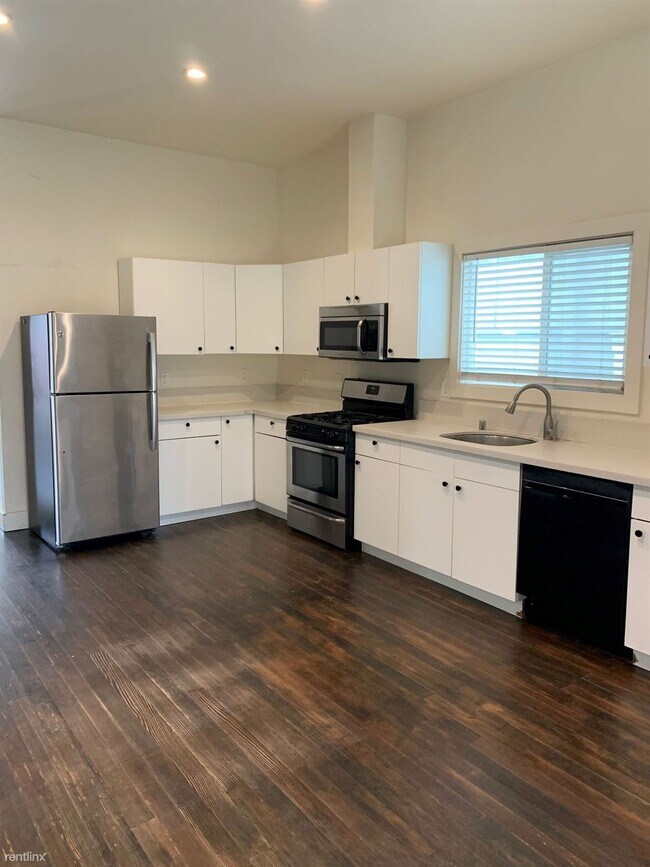 Foto del edificio - 6 br, 3 bath House - 1421 17th St