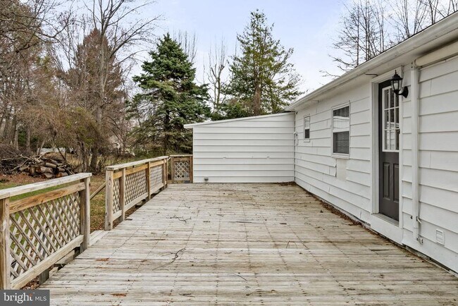 Foto del edificio - 2730 Old Cedar Grove Rd