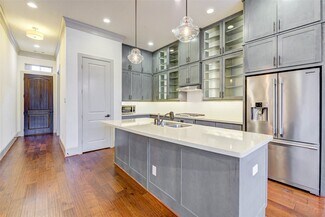 Building Photo - 5710 Brancott Way