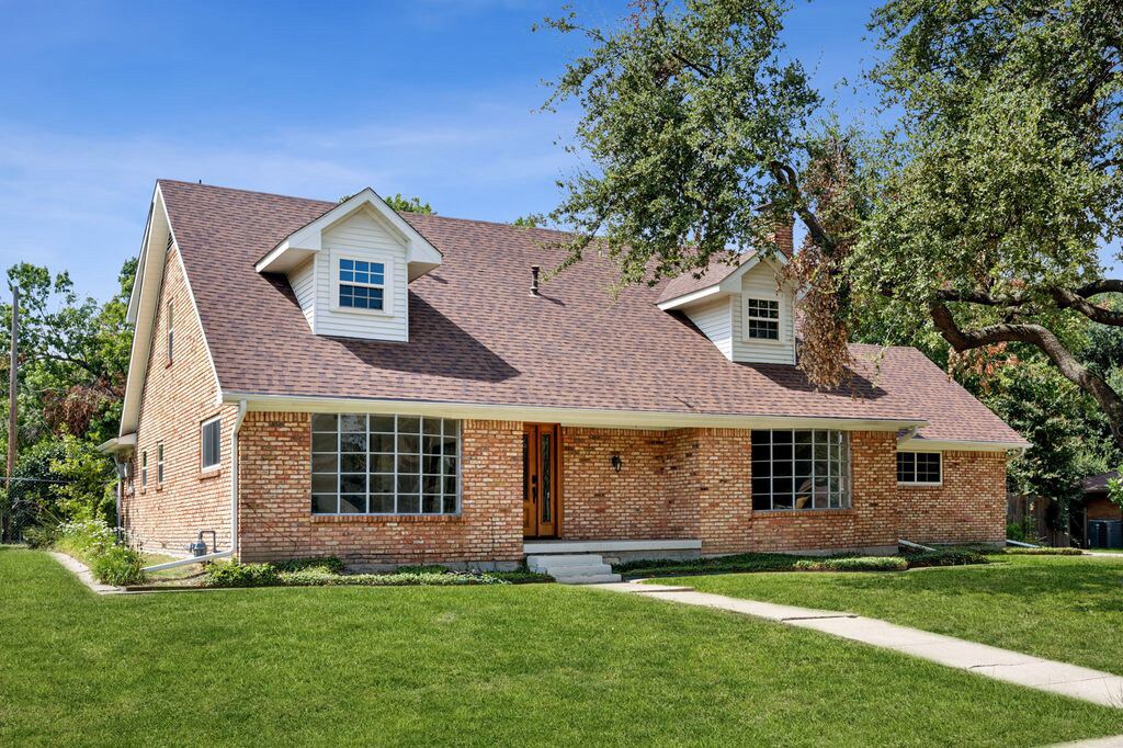 Foto principal - 3901 Niagara St