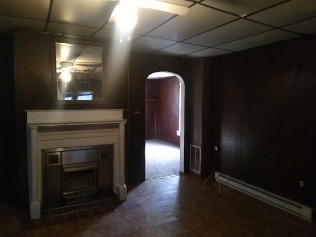 Building Photo - 516 Walnut Ave