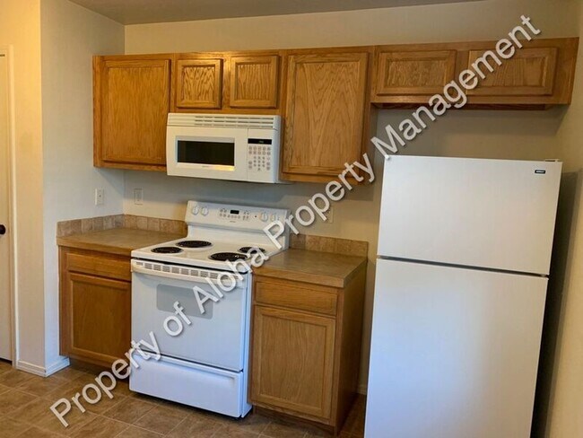 Foto del edificio - 1065 W Pine Ave