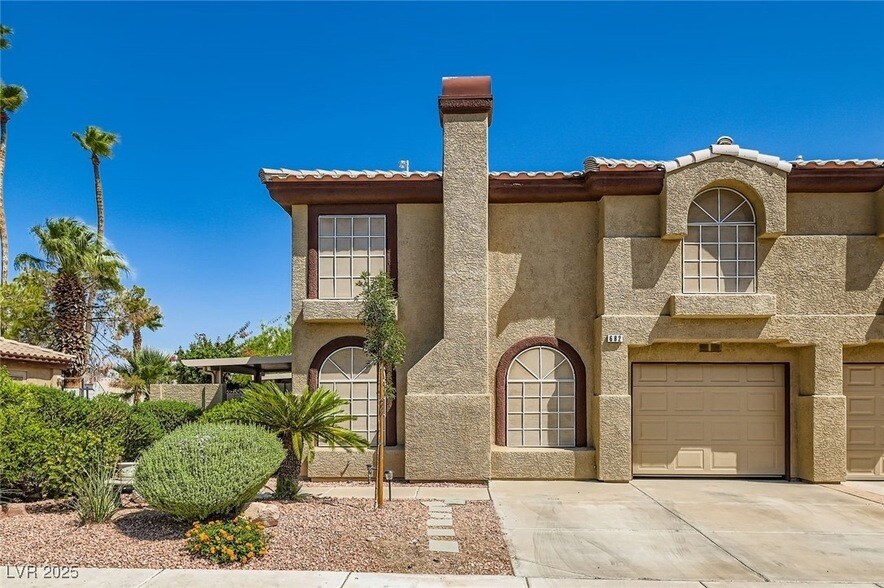 Foto principal - 682 Harbor Mist Ave