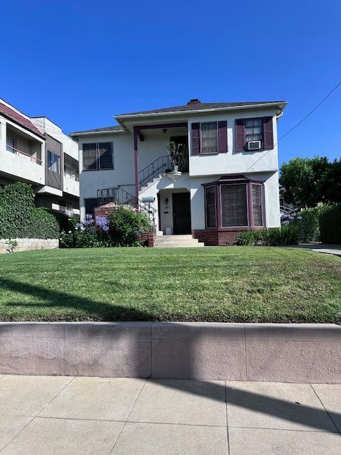 Primary Photo - 205 W Grand Ave