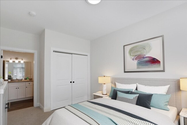 Interior Photo - 314 S State St